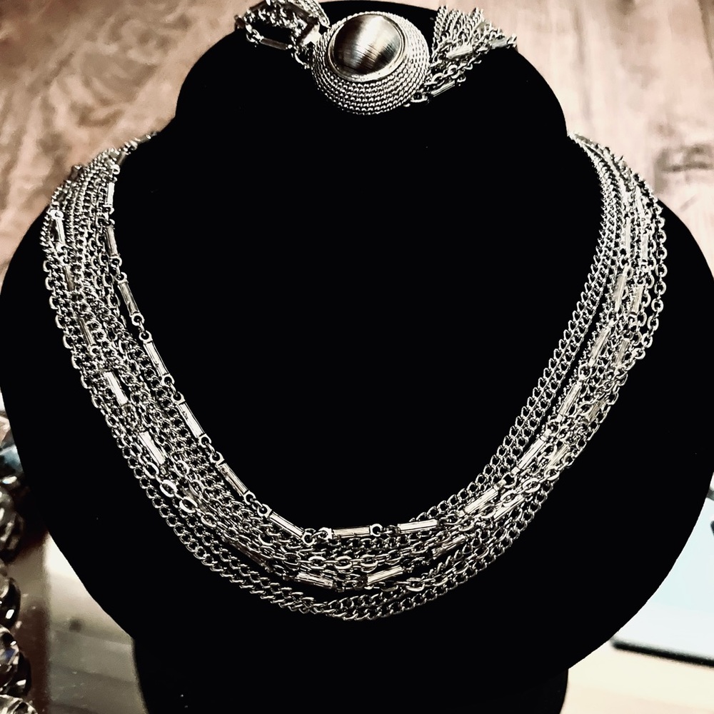 1990 well made silver necklace